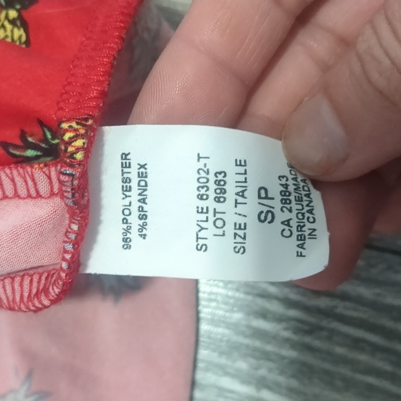 BOGO!! Eclipse Red Pineapple Print Crop Top S - Picture 2 of 3